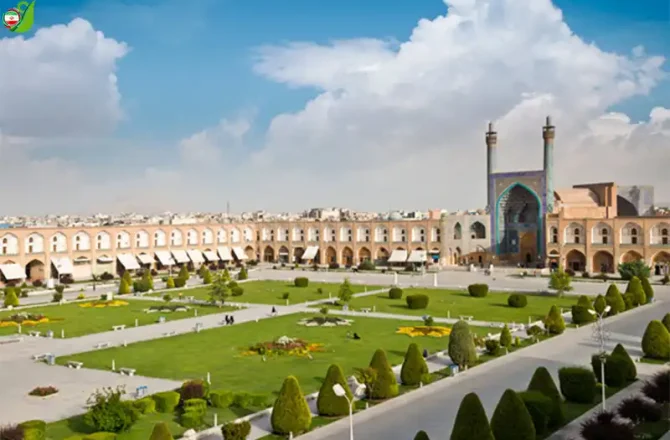 میدان امام واقع در شهر اصفهان میباشد.