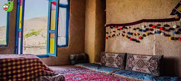 نمای قدیمی و سنتی بوم گردی روستای کنگ مشهد